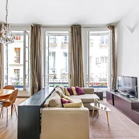 Beau Studio-loft Au Coeur Du Marais Paris