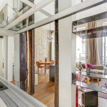 Beau Studio-loft Au Coeur Du Marais 아파트 *