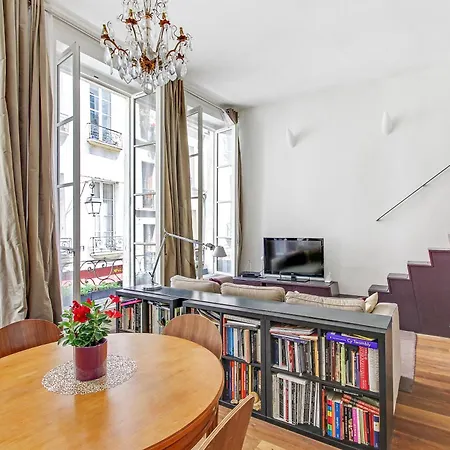 Beau Studio-loft Au Coeur Du Marais 아파트 파리
